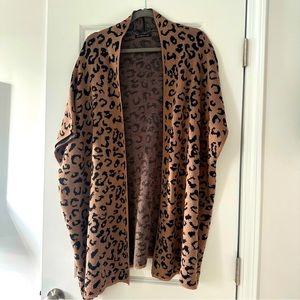 Anthropologie Do Everything in Love leopard print poncho - one size